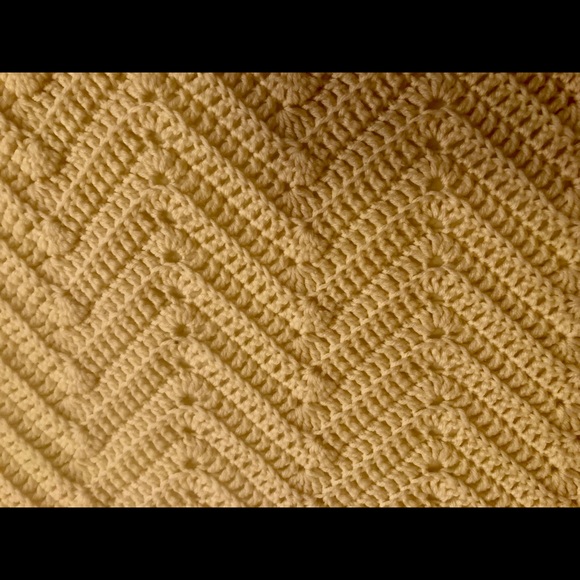 Handmade Deep Purple & Ivory Throw - Picture 3 of 6